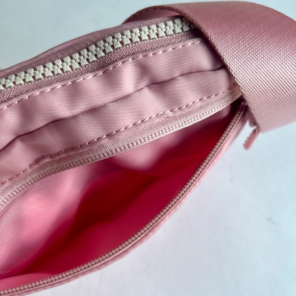 Lululemon Pink Nylon belt bag - Picture 10 of 15